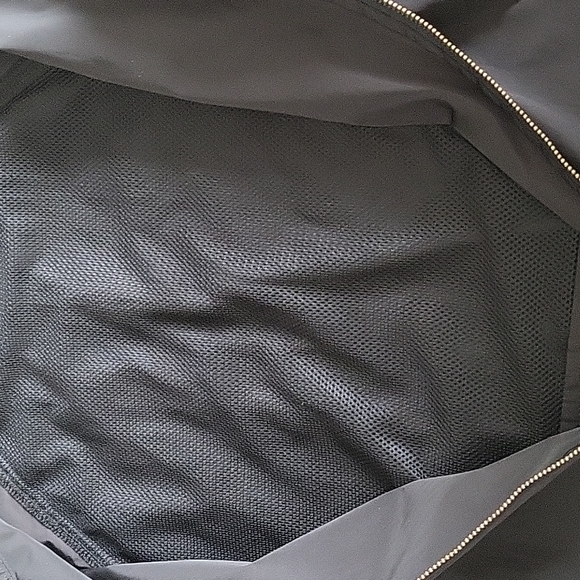 Oversized Hooded Light Jacket - Picture 4 of 7